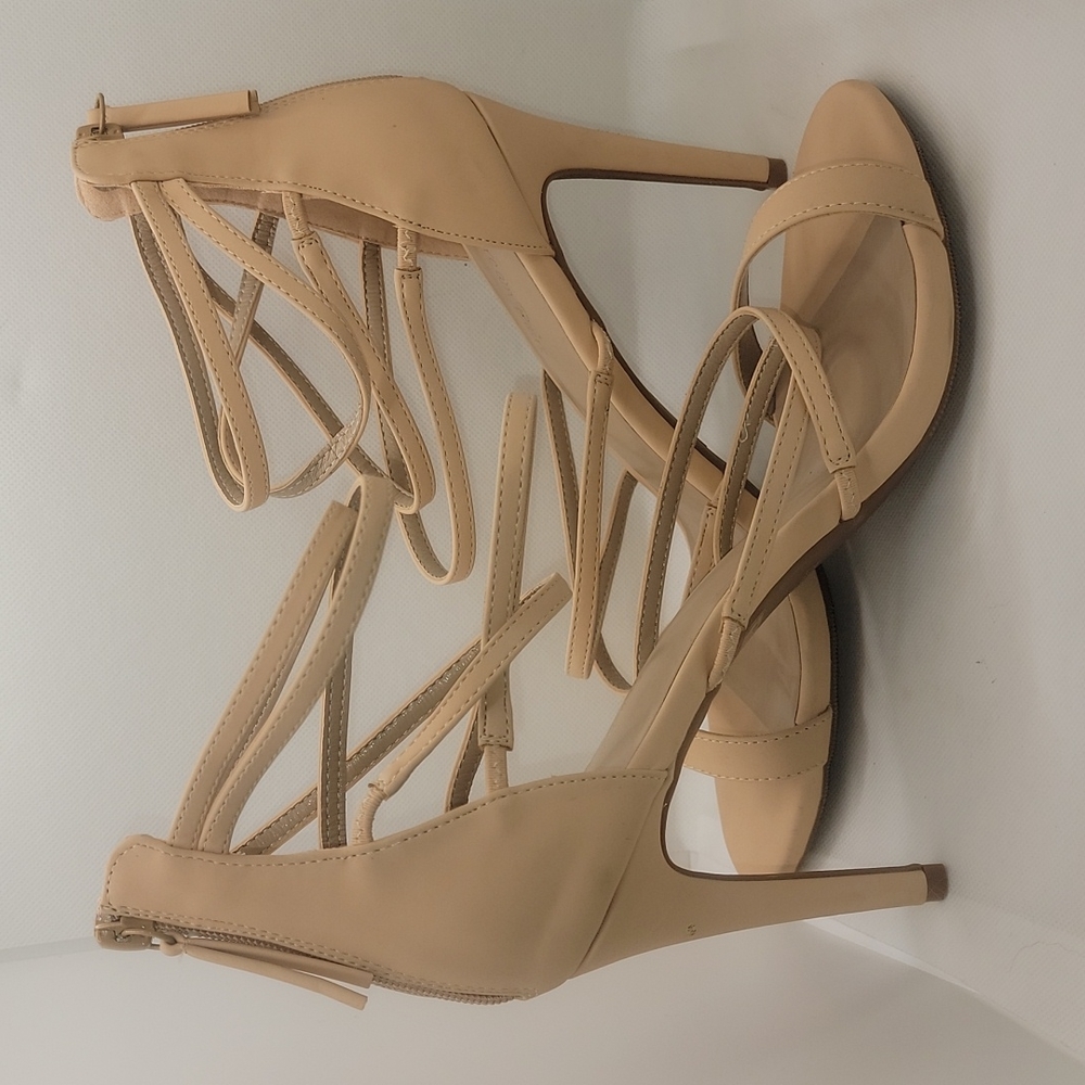 Dream pairs high heels NWOT size 11